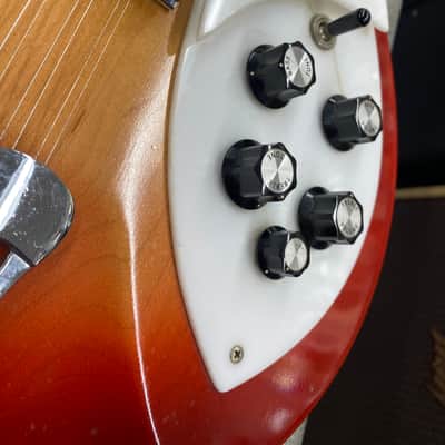 Rickenbacker 330/12 Electric 12-String Guitar 1967 - Fireglo with Original Case image 7