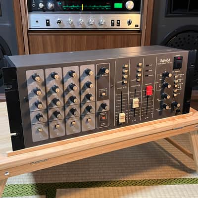 YAMAHA EMX860ST パワードミキサー POWERED MIXER YAMAHA EMX860ST Powered Mixer | Reverb