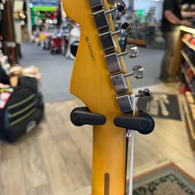 Fender American Professional Classic Stratocaster HSS, 3 Tone Sunburst W/ Free Shipping & Gig Bag image 8