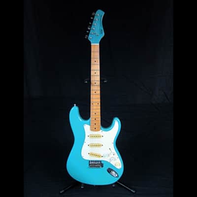 Hondo Deluxe Series 760 Electric Guitar image 11