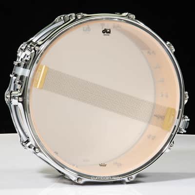 DW Collector's Series 7x14 Top Edge Snare  - Broken Glass image 3