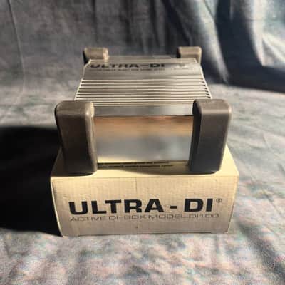 Behringer Ultra-DI DI100 Active Direct Box image 2