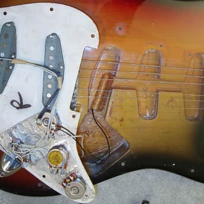 Fender Stratocaster 1971 - 3 Tone Sunburst 4 Bolt image 8
