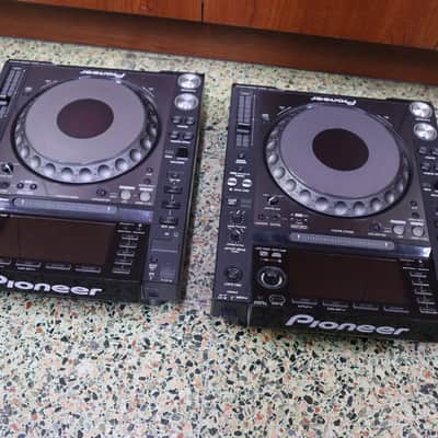 Pioneer CDJ 2000 Nexus Pro CD/USB Rekordbox turntable PAIR image 1