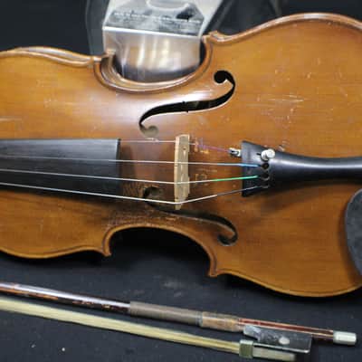 A Vintage Nippon 3/4 Size Antonius Stradivarius Violin, Bow & Case # 20 V image 2