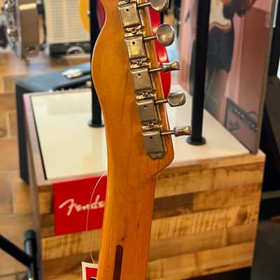 Fender American Vintage Reissue ‘52 Telecaster w/Hardshell Case, Butterscotch Blonde image 8