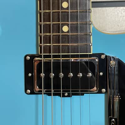 Duesenberg Caribou Narvik Blue Diamond Deluxe Tremola Electric Guitar B-Stock image 3