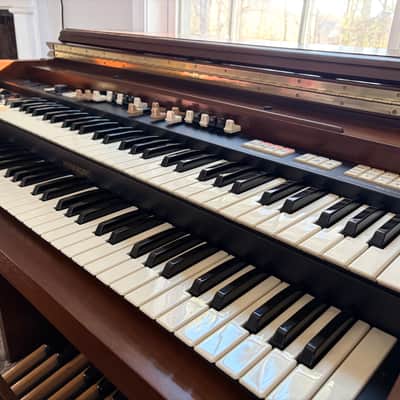 Hammond A-305 Organ w/ Premium Built-In Leslie Speaker, 25-Note Pedalboard, & Bench! image 3
