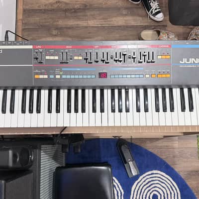 Roland Juno-106 61-Key Programmable Polyphonic Synthesizer 1984 - 1985 - Black image 4