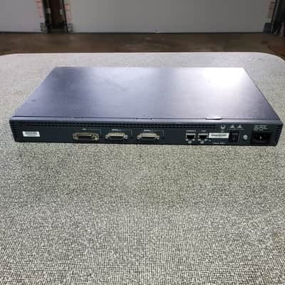 Cisco 2500 Series Model 2501 Router image 2