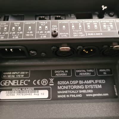 Genelec 8250A SAM 8" Powered Nearfield Studio Monitor (Pair) 2006 - 2016 - Gray with GLM Room Calibration Kit image 6