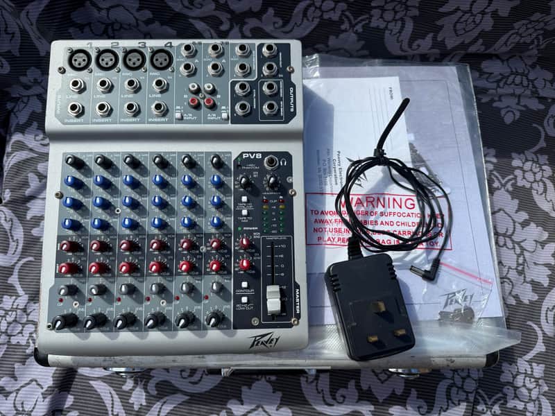 Peavey PV-8 2006 - Silver image 1