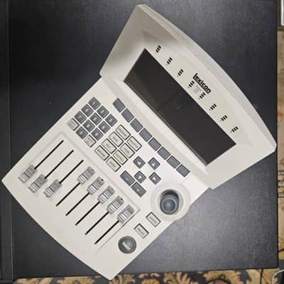 Lexicon 960L Digital Effects System with LARC 2 2000s - Black with White Remote image 5