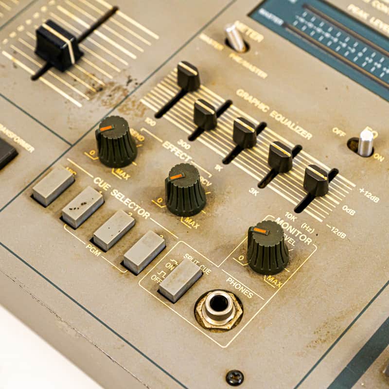 Vestax PMC-15 Professional Mixing Controller DJ Mixer with Power