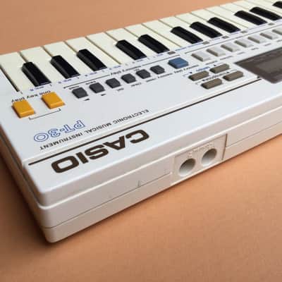 Casio PT-30 31-Key Mini Synthesizer 1980s - White image 6