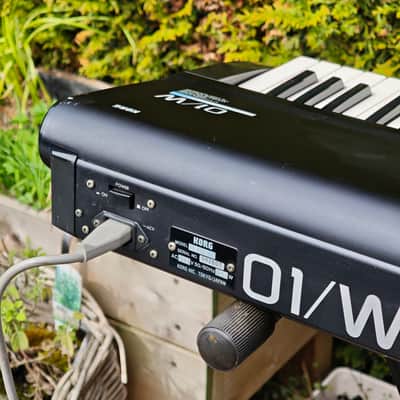 Korg 01/W 1991 - Black image 10