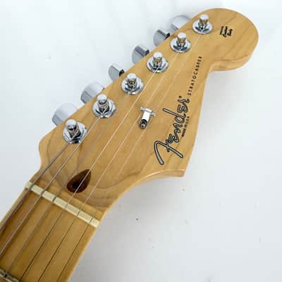 2005 Fender American Series (Standard) Stratocaster – Olympic White image 9