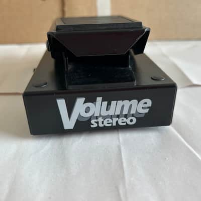George Dennis Stereo Volume pedal Optical Control 90s  Czech made in Excellent Condition image 3