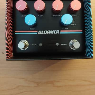 Pigtronix Gloamer Polyphonic Amplitude Synthesizer Pedal image 1