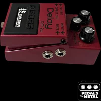 Boss DM-2W Delay Waza Craft 2015 - Present - Pink - X18531 image 5