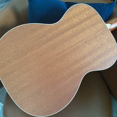 Larrivee Legacy Series OM-40 - Sunburst image 4