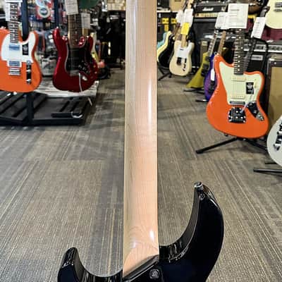 Yamaha Attitude Limited III Billy Sheehan Signature Bass (2011) Black, DiMarzio Relentless Bridge Pickup w/Case Candy & Yamaha Hardshell Case USED image 8