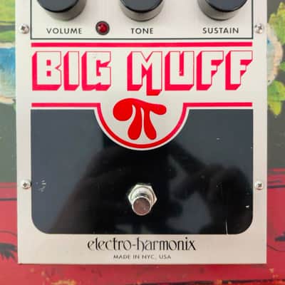Electro-Harmonix Big Muff Pi 2000 - Present - Silver / Black / Red image 2