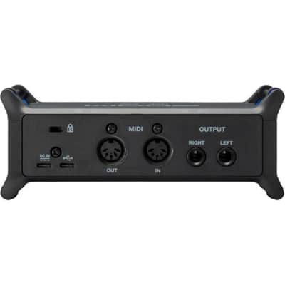 Zoom UAC-232 Portable 2x2 USB-C Audio Interface image 4