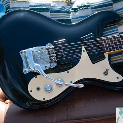 1976 Mosrite of California (Made in the USA) 1965 "The Ventures" w Moseley Tremelo Reissue - w Original Hard Case - Pro Set Up with Perfect Frets, Action & Intonation! image 13