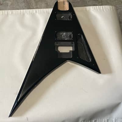 2000's MIJ Jackson RR3 RR Rhoads V Black Guitar Body Floyd Tremolo Ready image 3
