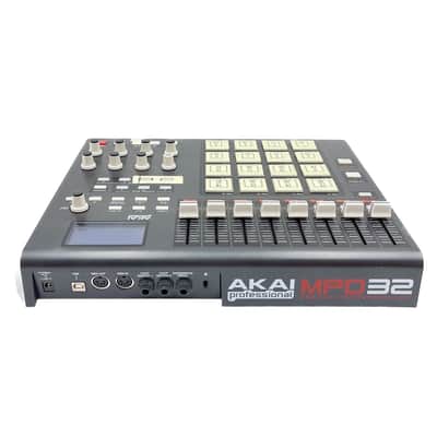 AKAI MPD 32 USB/MIDI Control Unit Owned by Muse image 2