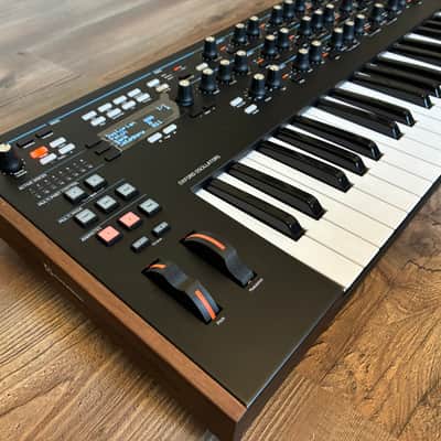Novation Summit 61-Key 16-Voice Synthesizer 2019 - Present - Black image 3
