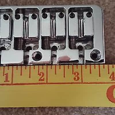 chrome 4-string high mass bass bridge with quick release design Bild 5