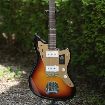 Fender Limited Edition Vintera II Road Worn 50s Jazzmaster- 3-Color Sunburst(2) image 14