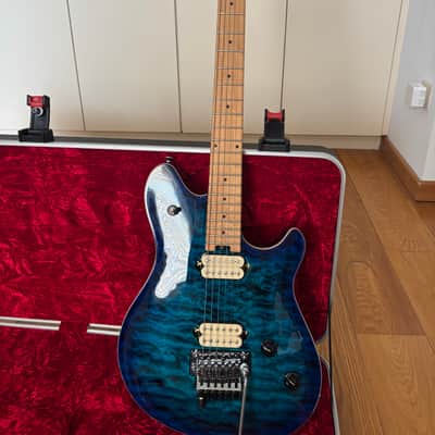 EVH Wolfgang WG QM with baked maple neck and EVH WG case - Chlorine Burst image 14