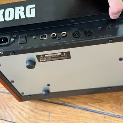 Korg Prologue 8 Polyphonic 49-Key 8-Voice Analog Synthesizer 2018 - Present - Black/Wood image 10
