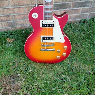 2024 Epiphone Les Paul Classic Electric Guitar Cherry Sunburst Great Player & Sound Hardshell Case Inclided image 2