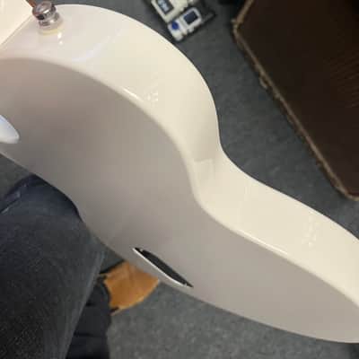 Epiphone Billie Joe Armstrong Signature Les Paul Junior 2021 - 2025 - Classic White image 11