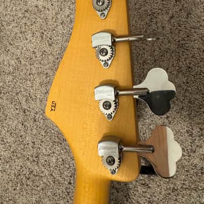 Suhr Classic J image 9