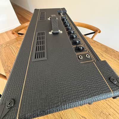 Vox AC15C1X Custom 2-Channel 15-Watt 1x12" Blue Alnico Guitar Combo - AS NEW CONDITION image 8