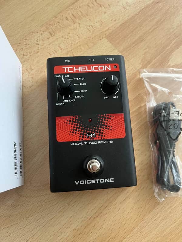 TC Helicon VoiceTone R1 2011 - 2021 - Black image 1