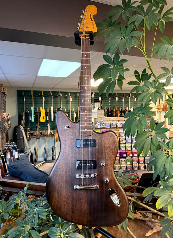 Fender Modern Player Jaguar 2011 Black Transparent