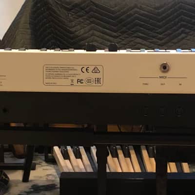 Dexibell Vivo S4 73-key Digital Stage Piano with Gator Padded Gig Bag 2025 - White image 2