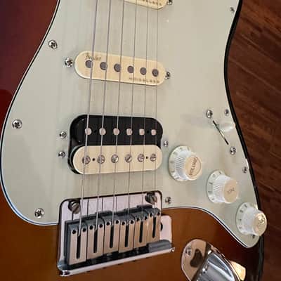 Fender American Ultra Stratocaster HSS with Maple Fretboard 2019 - Present - Ultraburst image 7