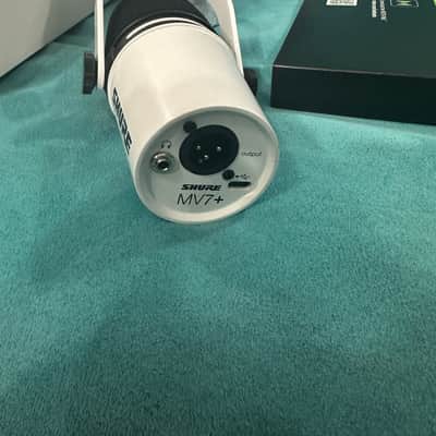 Shure MV7+ Hybrid Podcast Microphone - White image 7