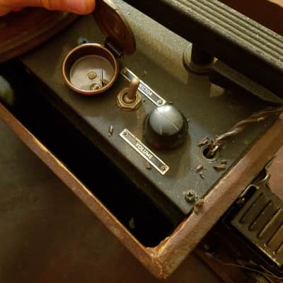 Magnavox Model "JR" Illustravox Standard Mono Tube amp, field coil speaker, cab, record player, AND MOVIE PROJECTOR 1940s - Art Deco grille and brown tolex image 7