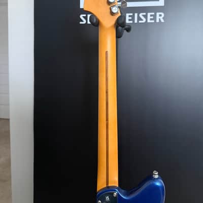 Fender American Ultra Jazzmaster with Maple Fretboard 2023 - Cobra Blue image 8
