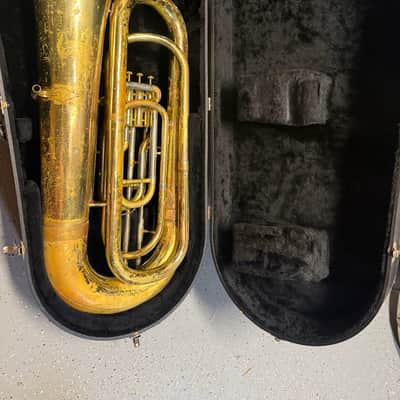 Yamaha YBB-321 Intermediate Bb 4-Valve Tuba - With Case image 10