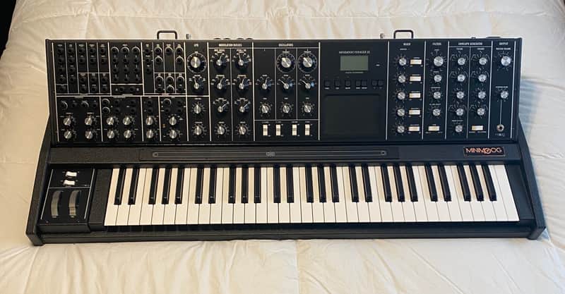 Moog Minimoog Voyager XL 61-Key Monophonic Synthesizer 2015 Limited Edition Black Tolex image 1