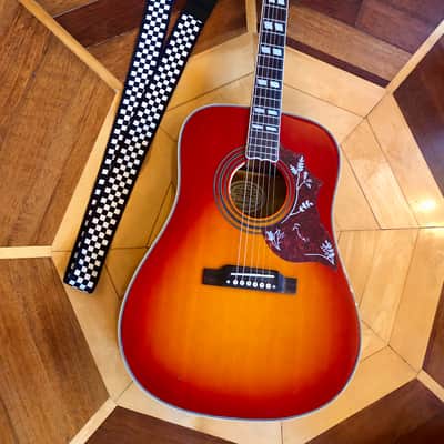 NAUGHTY BOY HUMMINGBIRD ACOUSTIC ELECTRIC DREADNOUGHT GUITAR in CHERRY BURST w/ GATOR CASES GIG BAG & STRAP image 3